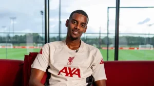 Alexander Isak Buka Suara soal Transfer Kontroversial ke Liverpool