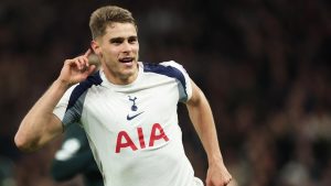 Alasan Real Madrid Ngebet Bek Tottenham Hotspur